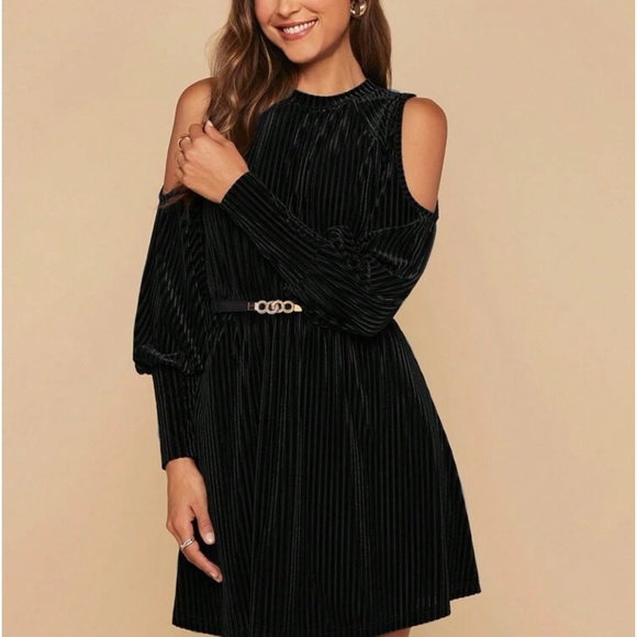 Luxe Velvet Long Sleeve Cut Out Dress Holiday Evening Blue - Picture 15 of 16